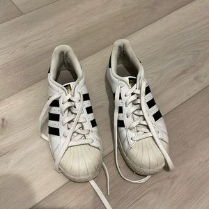 Adidas Superstar Sneakers
